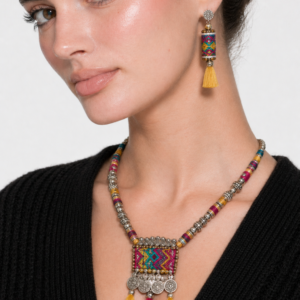 Collar corto ea