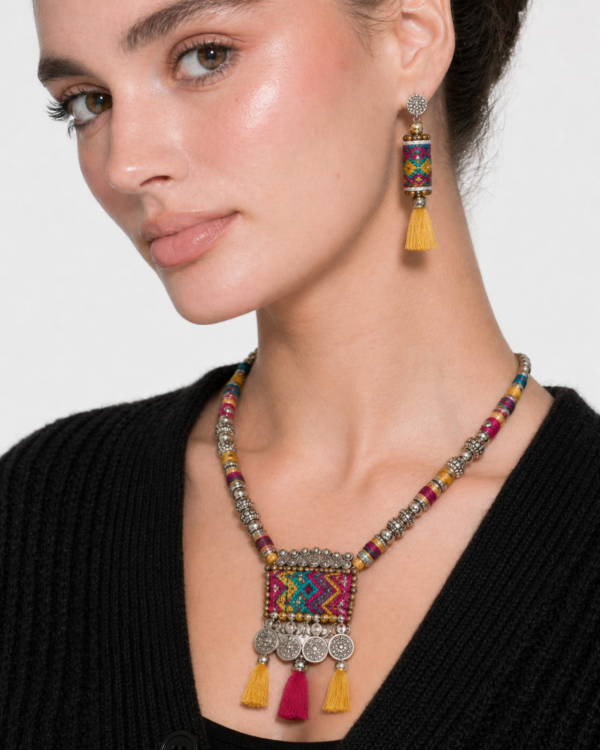 collar-corto-ea